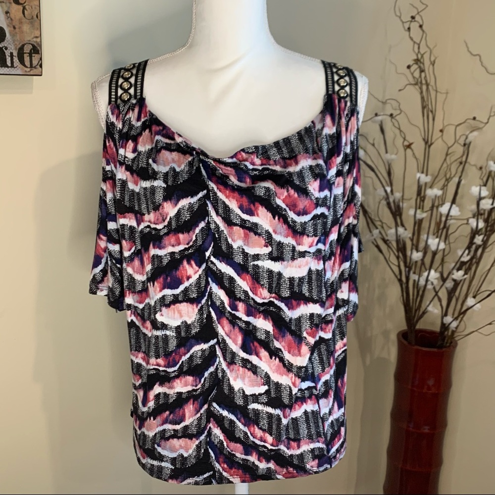 Jennifer Lopez Cold Shoulder Knit Top - NWT